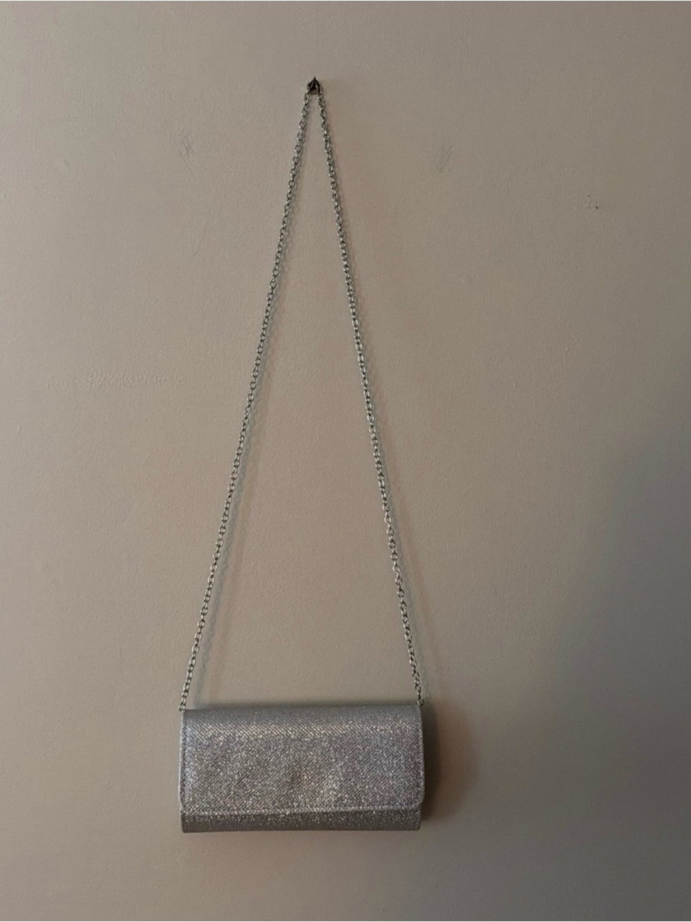 Windsor Silver Glitter Chain-Strap Clutch